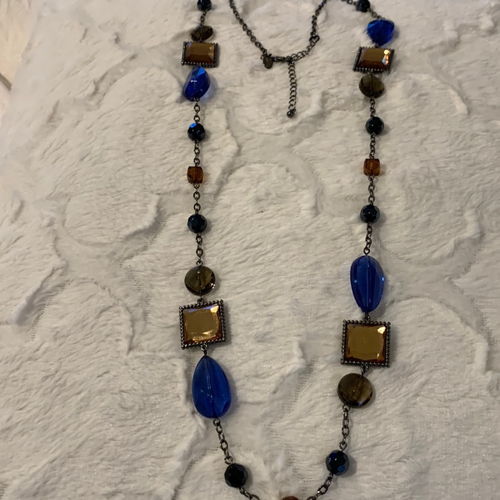 Lia Sophia horizon necklace with blue,gray resin stones on black chain‎